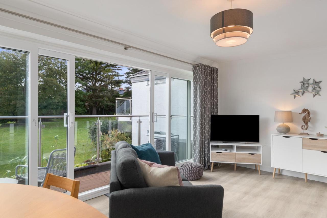 25 Coedrath Park - Sea Views From Balcony, Short Walk To Beach, Parking Saundersfoot Exterior photo