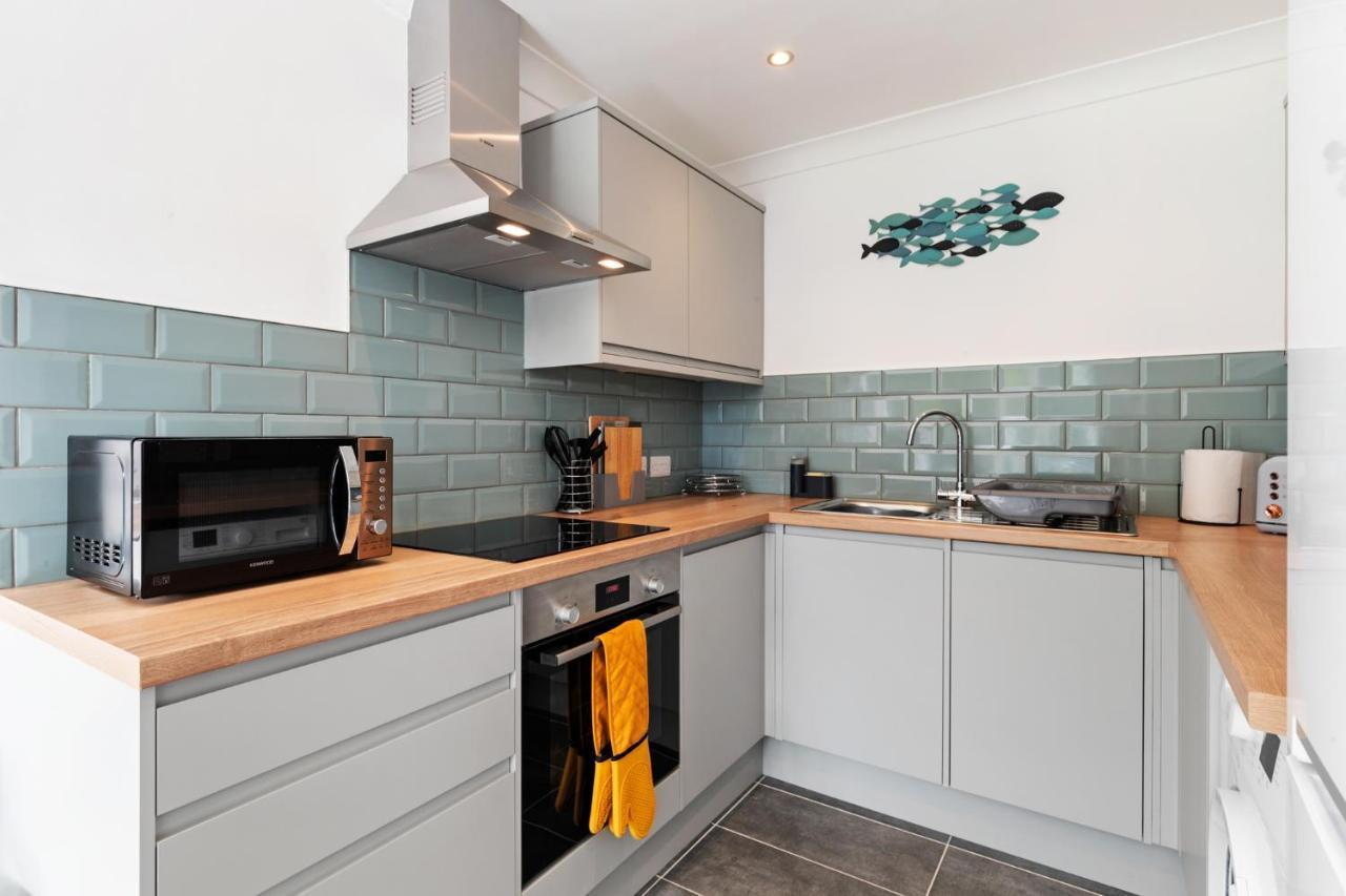 25 Coedrath Park - Sea Views From Balcony, Short Walk To Beach, Parking Saundersfoot Exterior photo