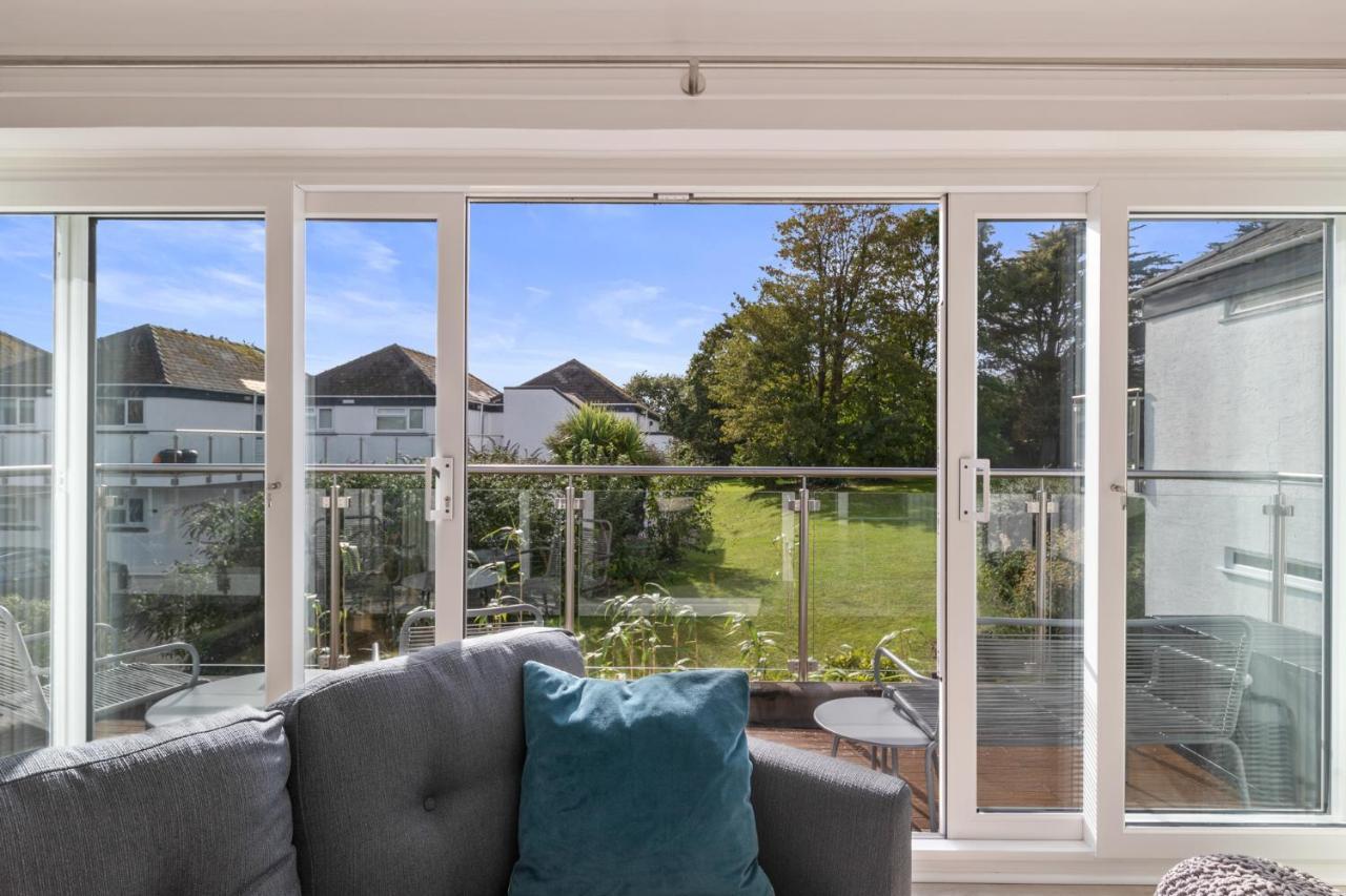 25 Coedrath Park - Sea Views From Balcony, Short Walk To Beach, Parking Saundersfoot Exterior photo
